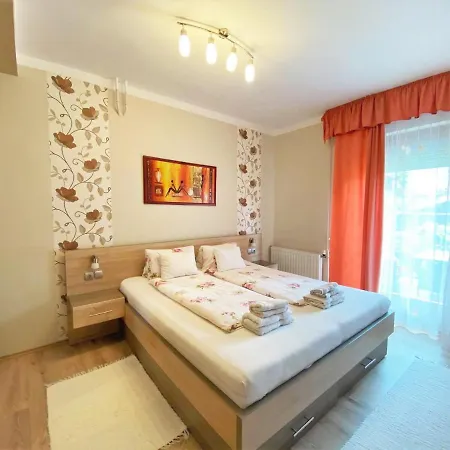 Apartman Siesta Buek - Buekfuerdo Exterior photo