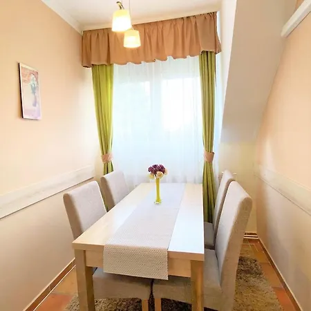 Apartman Siesta Buek - Buekfuerdo Exterior photo