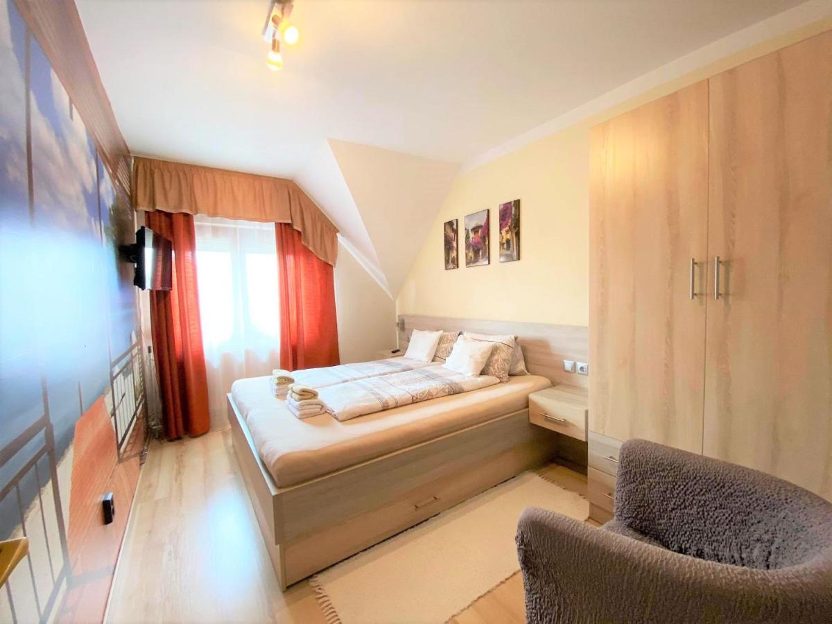 Siesta - Buekfuerdo Apartment