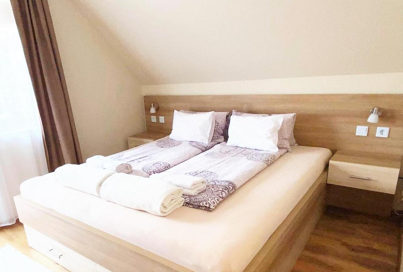 Siesta - Buekfuerdo Appartement *