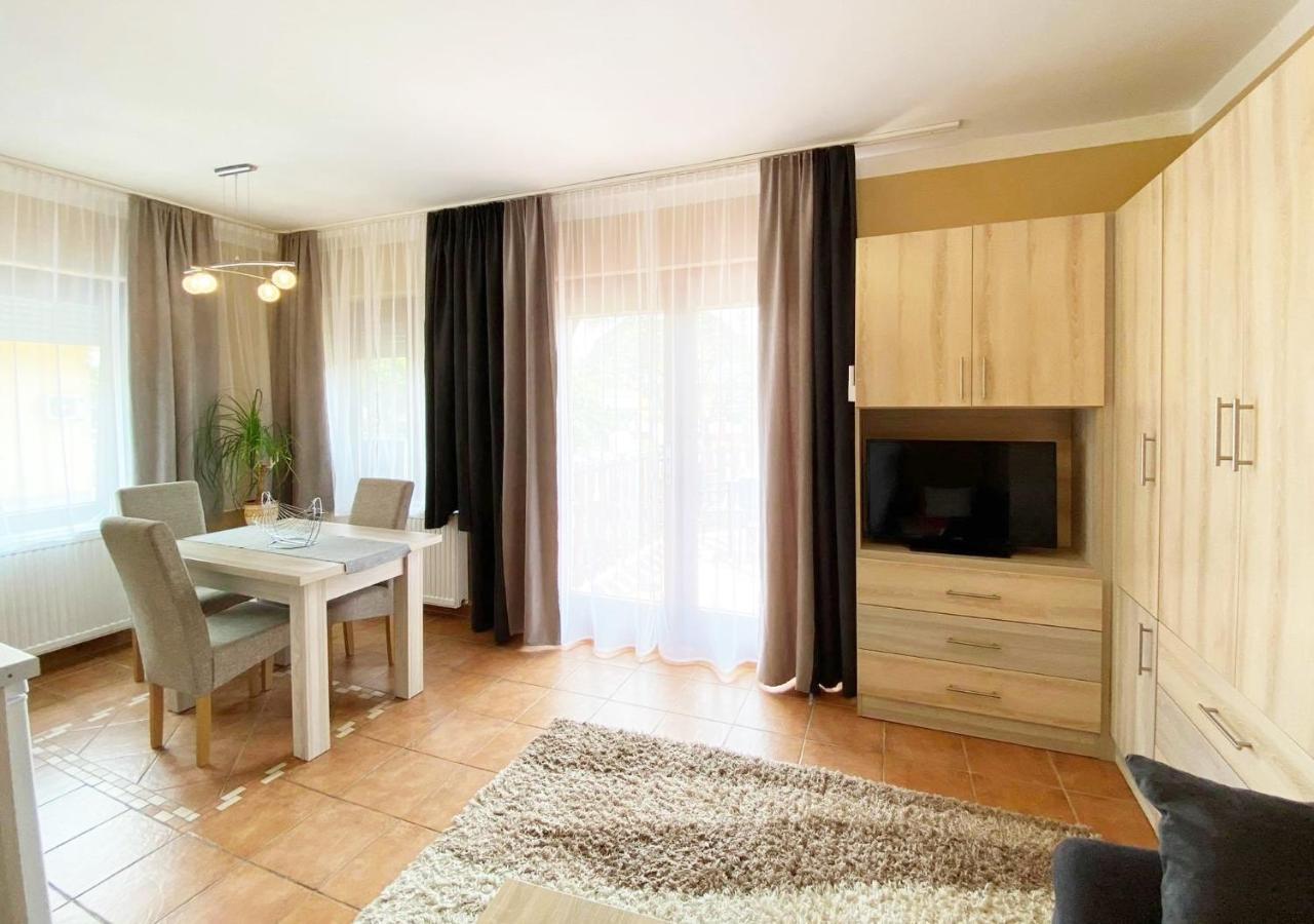 Apartment Siesta - Buekfuerdo