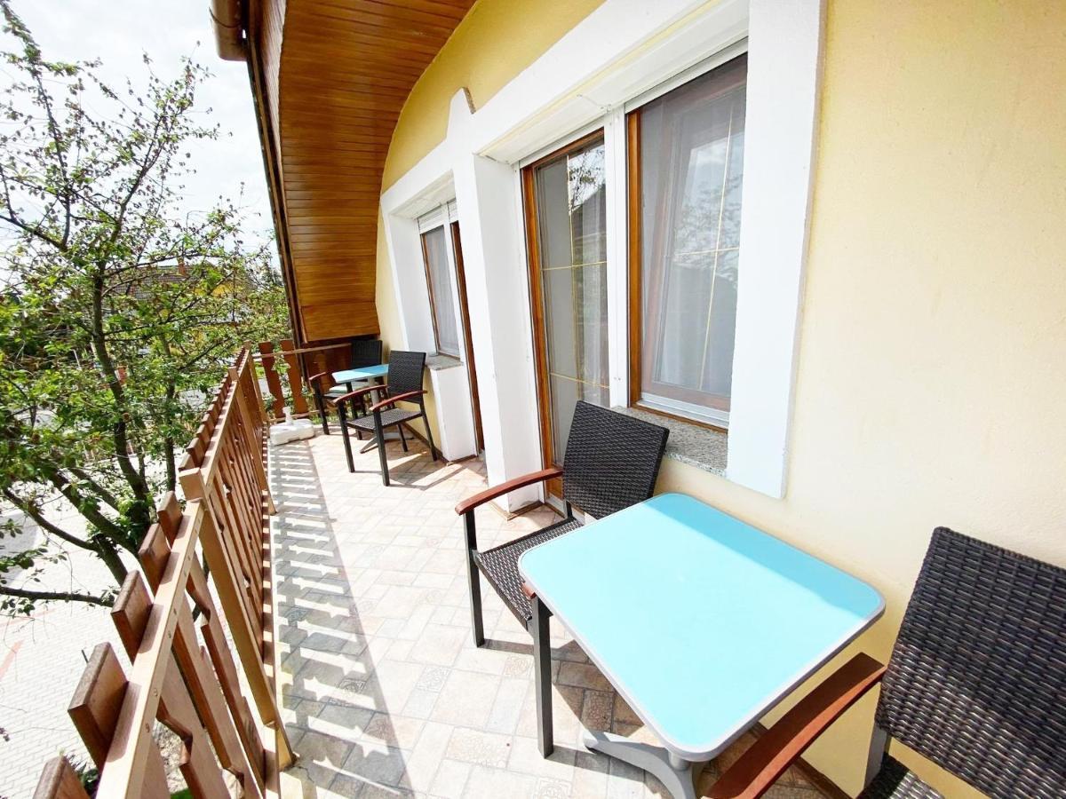 Siesta - Buekfuerdo Apartment
