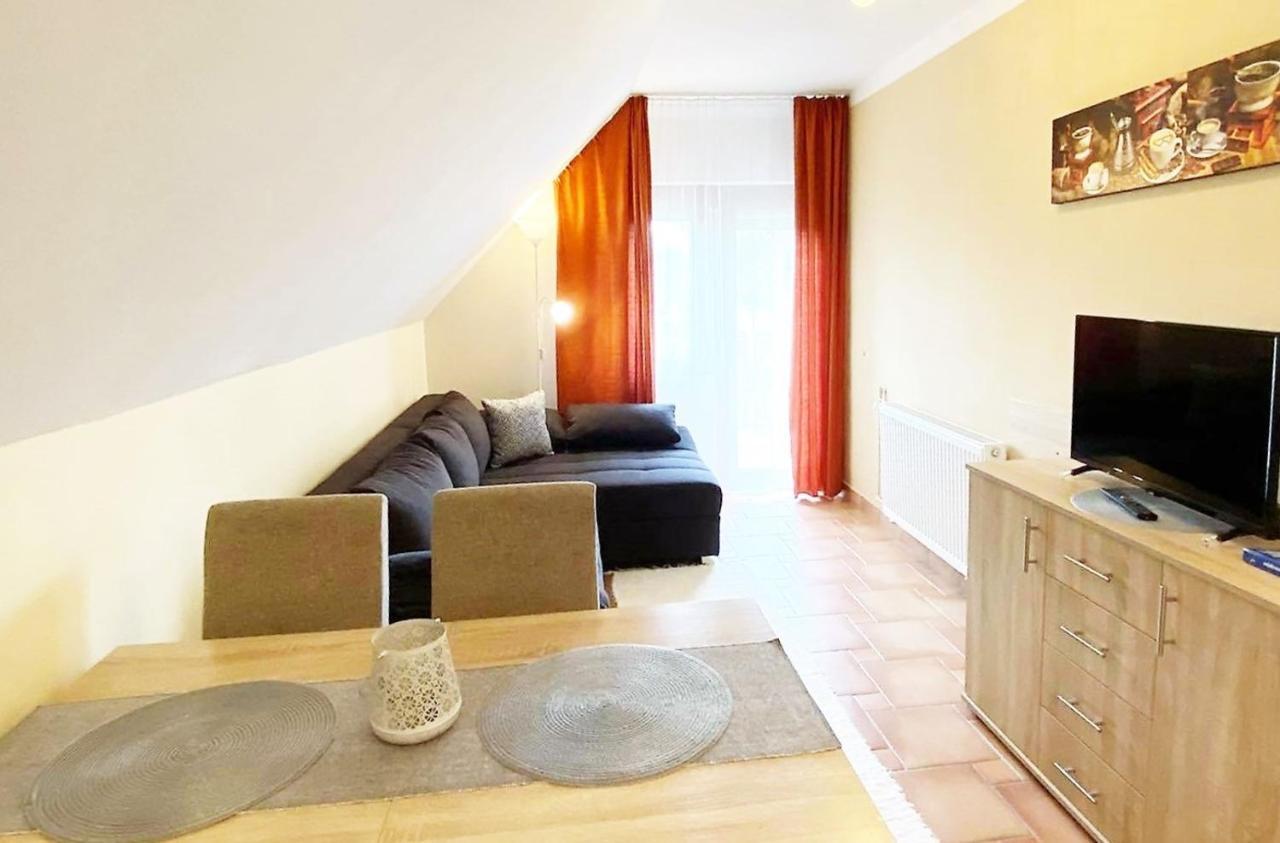 Siesta - Buekfuerdo Apartment