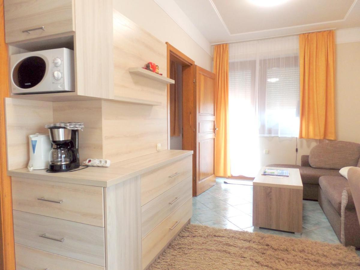 Apartment Siesta - Buekfuerdo Buk