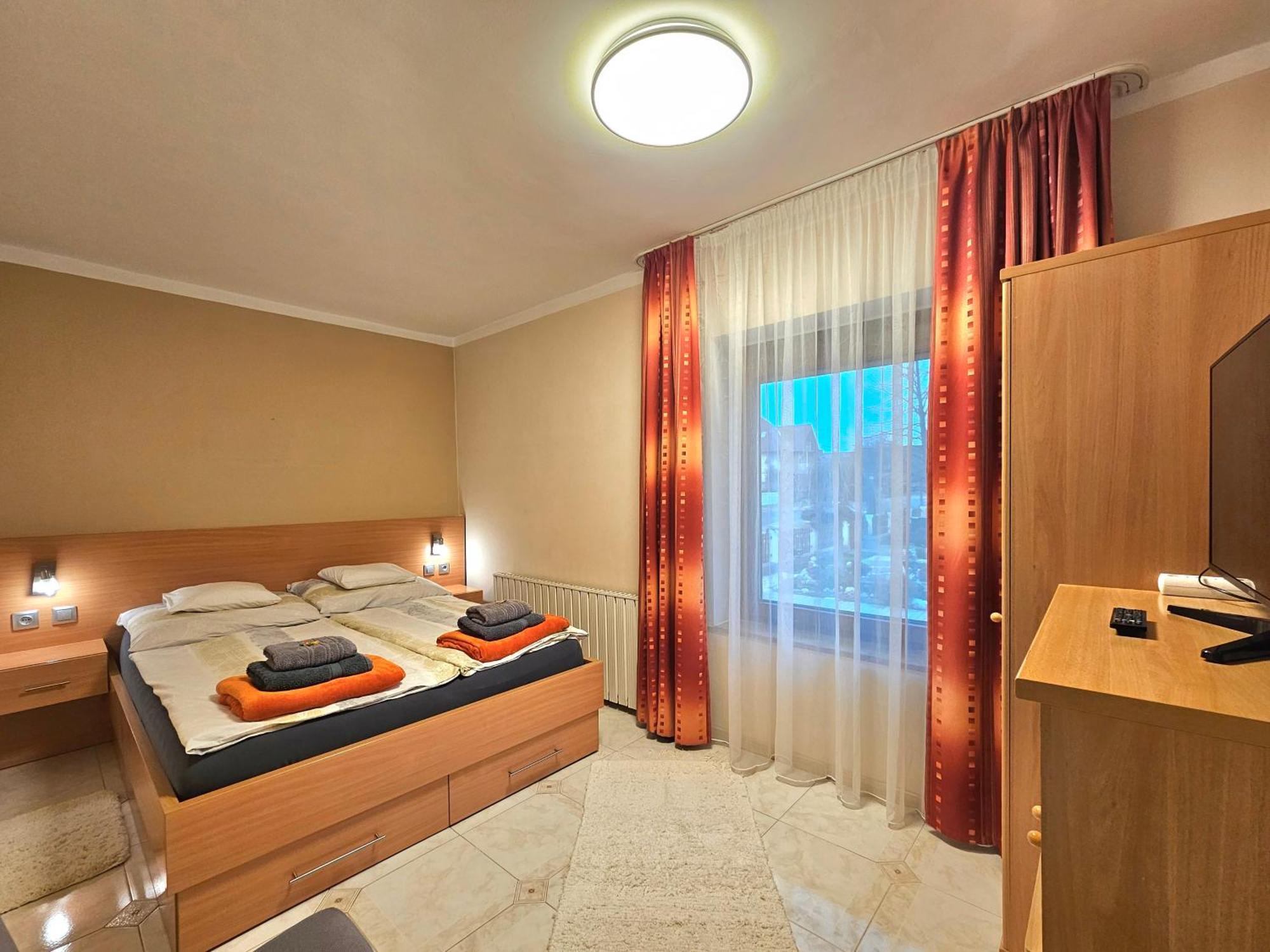 Apartment Siesta - Buekfuerdo
